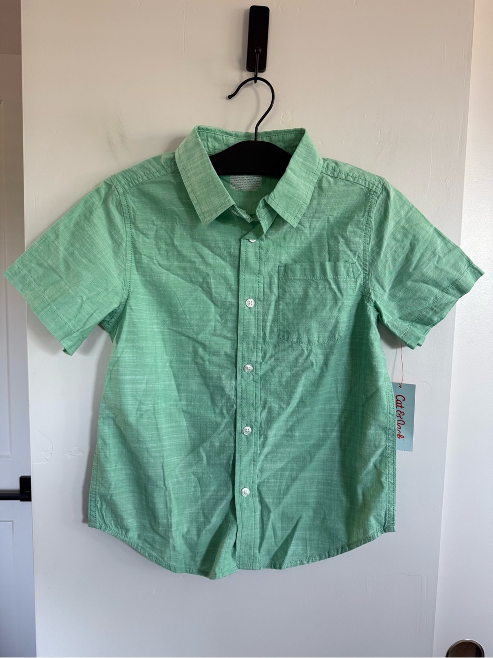 NWT Cat & Jack Short Sleeve Poplin Button Down Shirt Kids Size Medium (8)